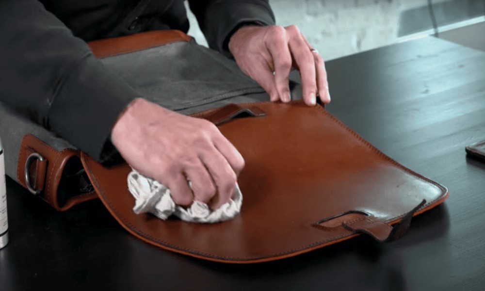 Leather Alterations: Give Your Favorite Leather Garments a Second Life